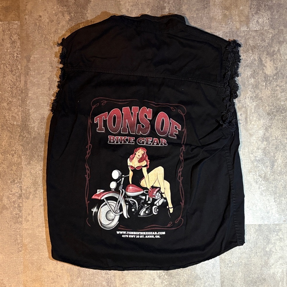 Black Sleeveless Tons of Bike Gear Vest Motorcycle Pinup Girl 2XL